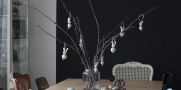 DIY Osterhasen aus Holzkugeln als Osterdekoration